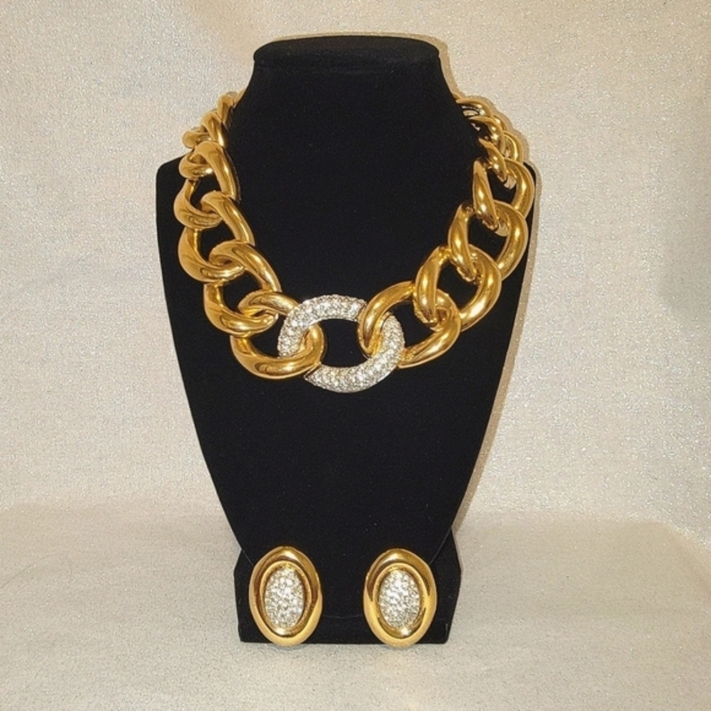 *SOLD* Vintage GIVENCHY Chunky Link Crystal Necklace w/Matching Earrings - Picture 2 of 13